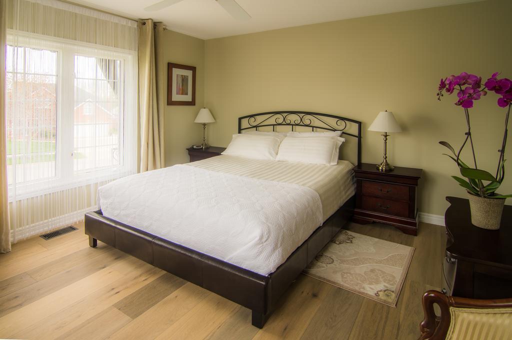 In Elegance Bed & Breakfast Niagara-on-the-Lake Exterior photo