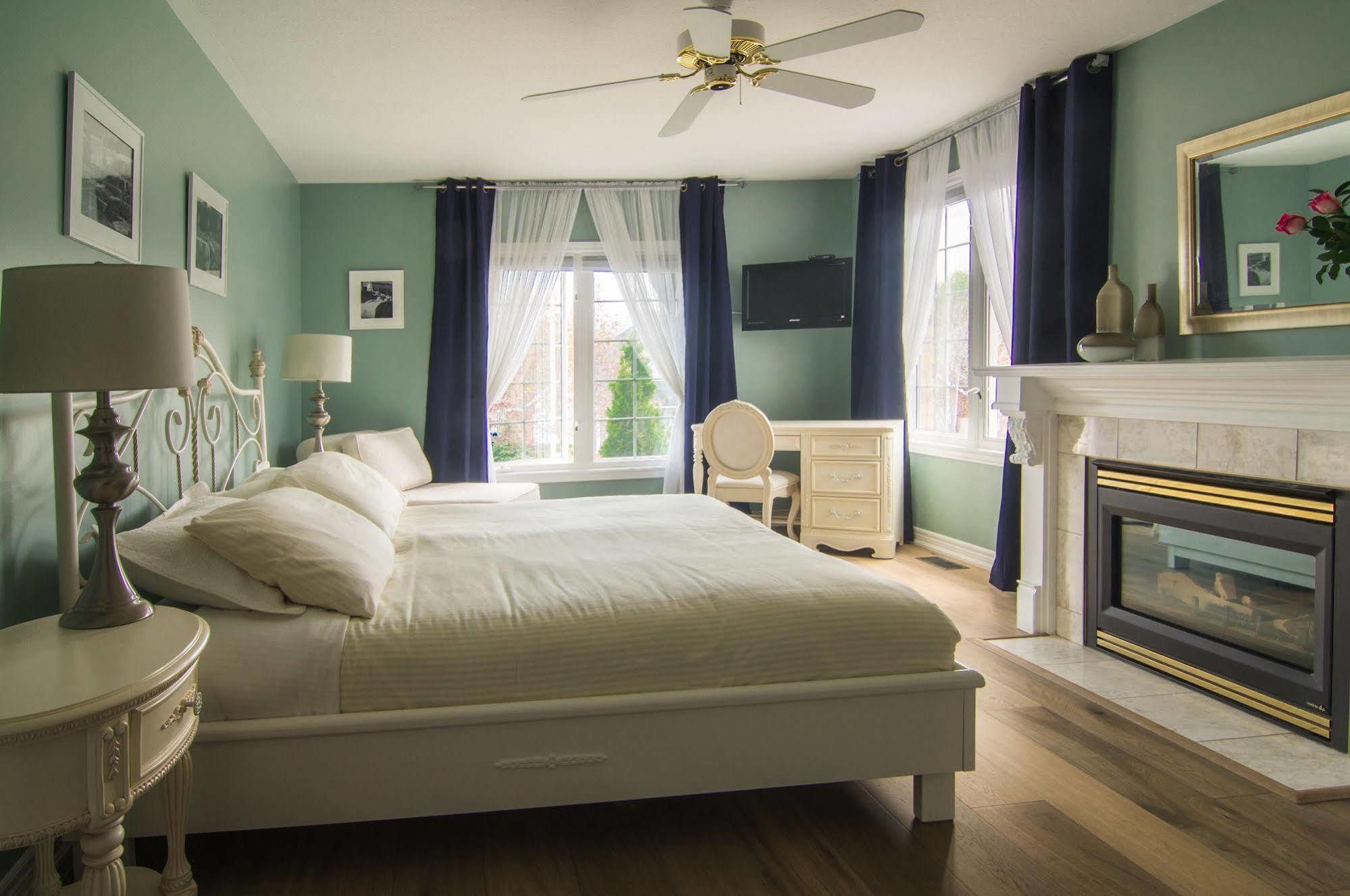 In Elegance Bed & Breakfast Niagara-on-the-Lake Exterior photo